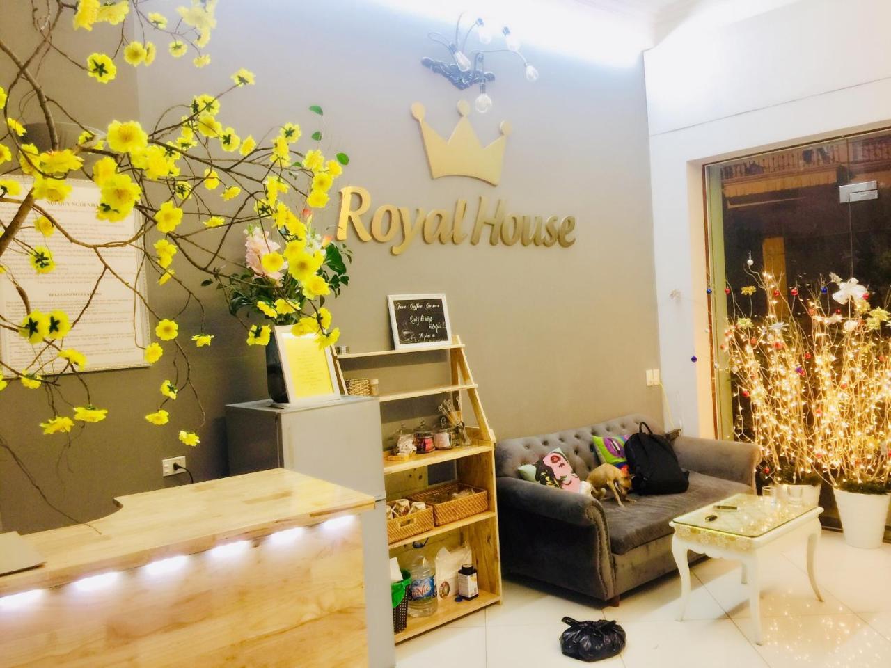 Royal House Hotel Hanoi Buitenkant foto