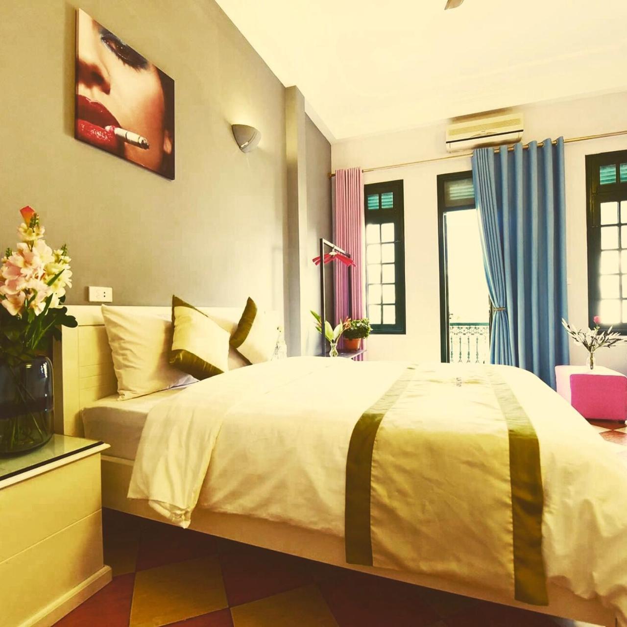 Royal House Hotel Hanoi Buitenkant foto