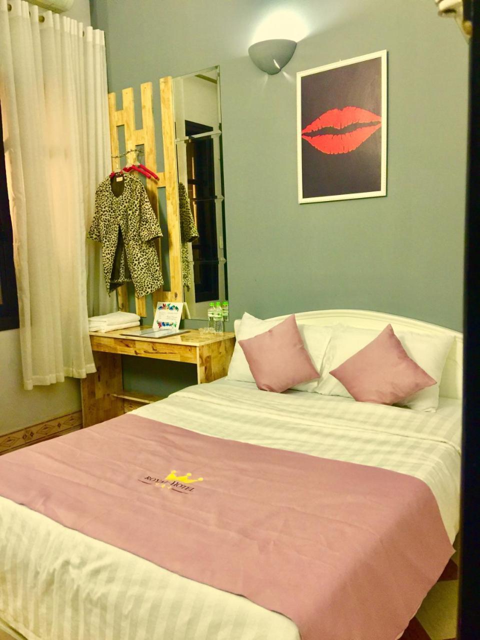 Royal House Hotel Hanoi Buitenkant foto